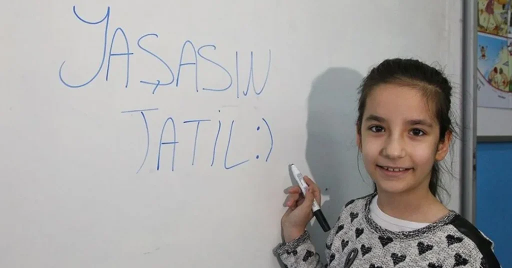 18 milyon öğrenci 9 gün dinlenecek