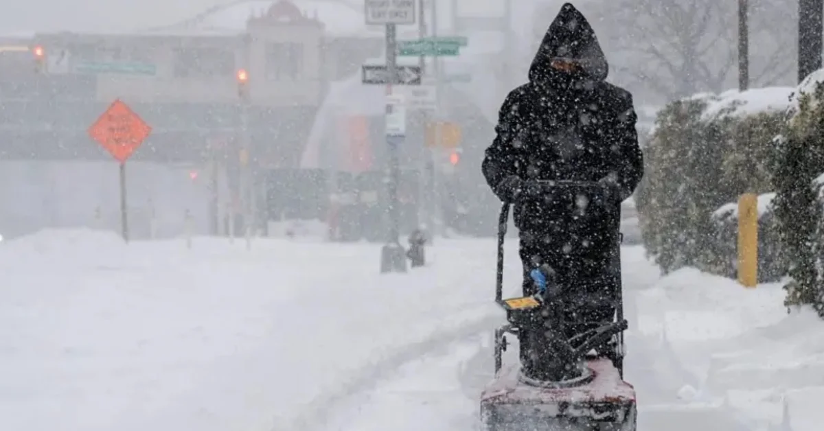 ABD’de kar alarmı: 5 binden fazla uçuş iptal edildi