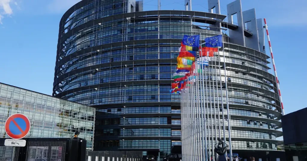 AB’den nükleer atılım: 330 milyon euroluk destek