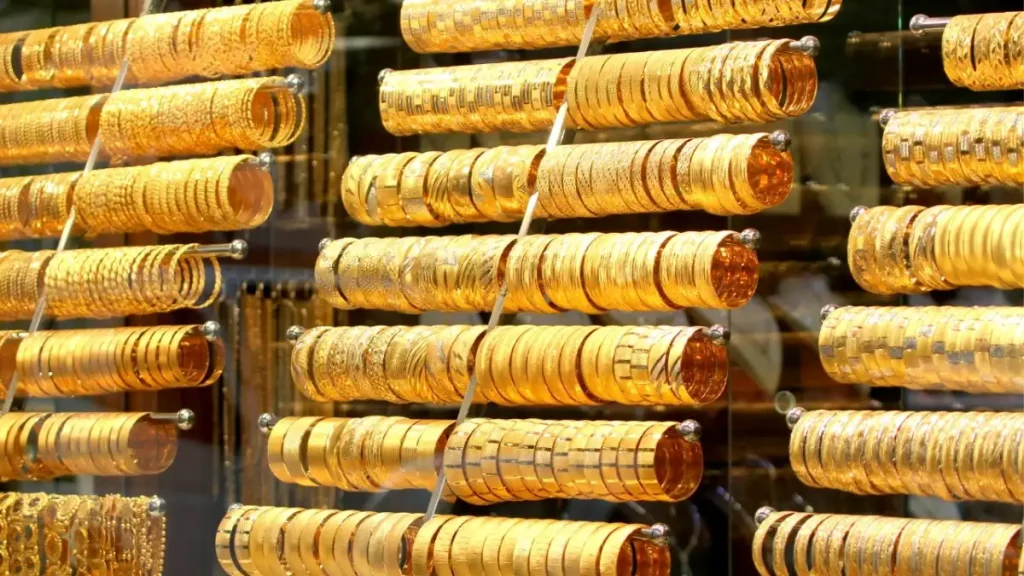 Altın piyasasında düşüş eğilimi sürüyor