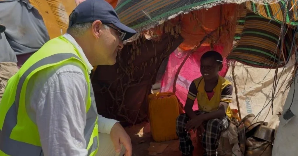 Dr. Dinçel Somali’de insani yardım çalışmalarına katıldı