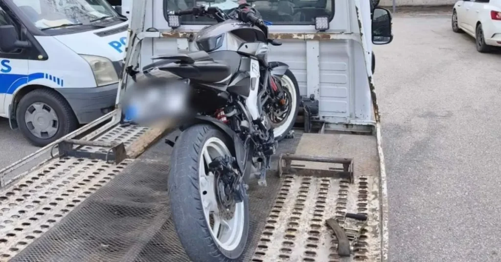 "Dur" ihtarına uymayan motosikletliye 285 bin lira ceza