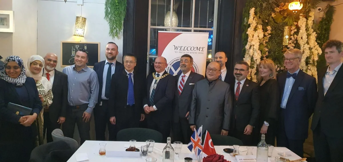 İskoçya Edinburgh’da büyük iftar buluşması
