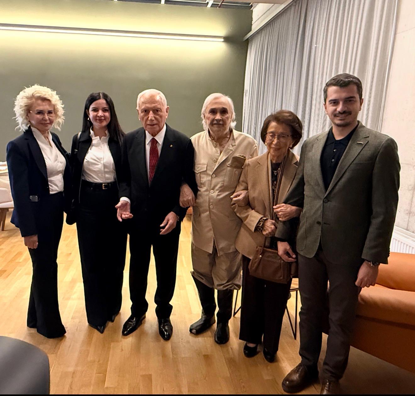 Kahkaha, sanat ve usta isimlerin buluşması