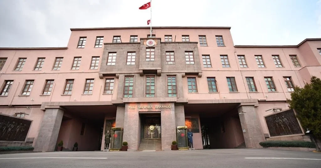 MSB’den F-16 açıklaması: Kaza kırım incelemesi sürüyor