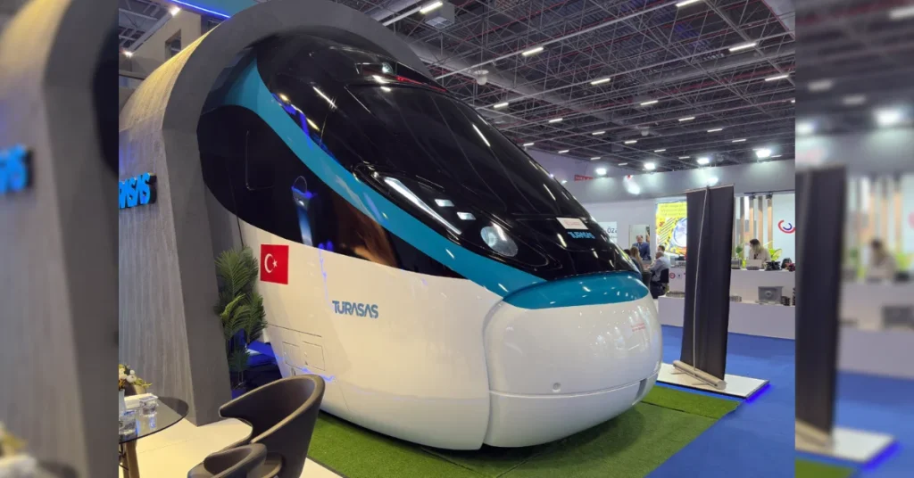 Milli elektrikli hızlı tren raylara iniyor