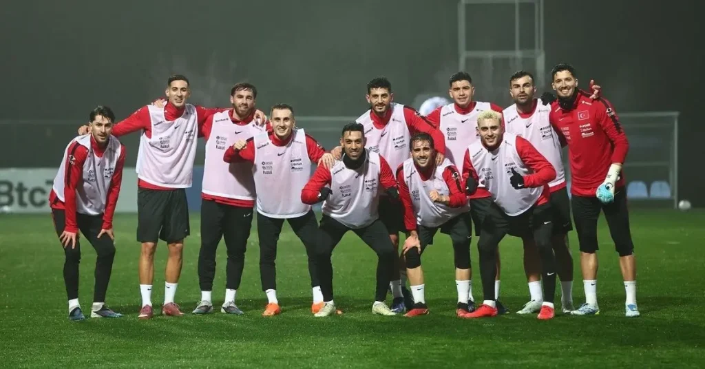 Milliler 4 eksikle Romanya maçı hazırlıklarını sürdürdü