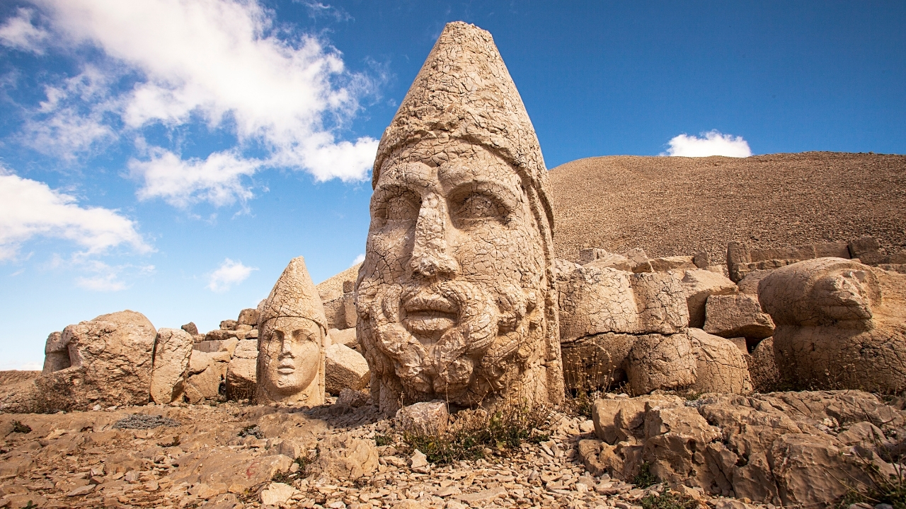 Nemrut Dağı’nı 7 yılda 1 milyondan fazla kişi ziyaret etti
