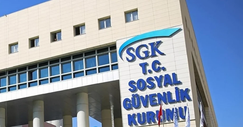 SGK’dan emeklilik iptali iddialarına yalanlama
