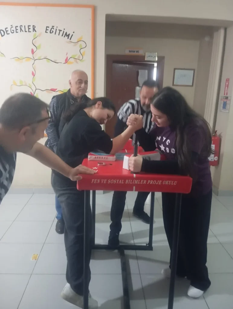 Tirebolu’da bilekler Sadi Atacan için büküldü