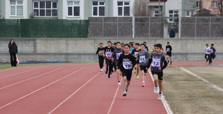 ANALİG Kros ve Kros Bayrak yarışmaları il birinciliği tamamlandı