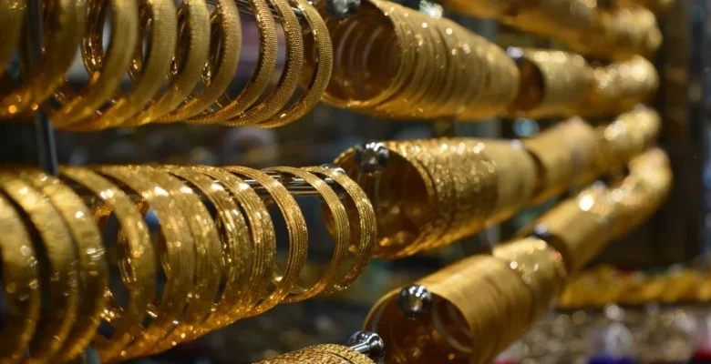 Altın piyasasında sabah hareketliliği: Fiyatlar düşüşle açıldı