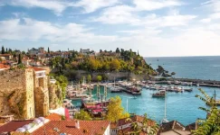 Antalya’da yabancı turist sayısı 1,25 milyonu geçti