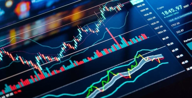 BIST100 zirveye çıktı: Haftayı rekor kapanışla tamamladı