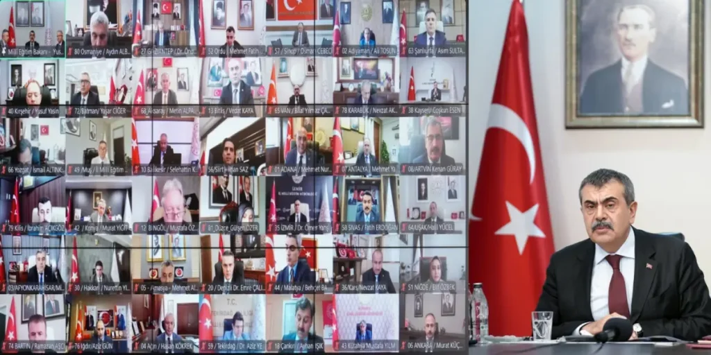 Bakanı Tekin, 81 ilin millî eğitim müdürüyle toplandı