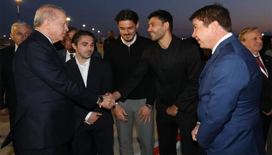 Cumhurbaşkanı Erdoğan’dan Antalya’da sıcak veda
