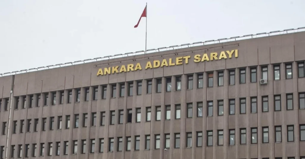 Deprem ihalesi dolandırıcılığına 847 milyonluk ceza