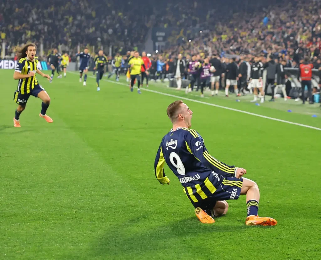 Fenerbahçe derbide son sözü söyledi