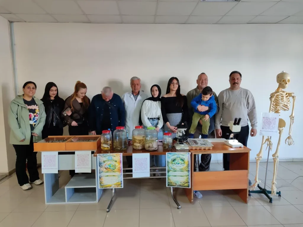 Kafkas Üniversitesi’nde “Kars Yöresi Canlıları” sergisi yoğun ilgi gördü