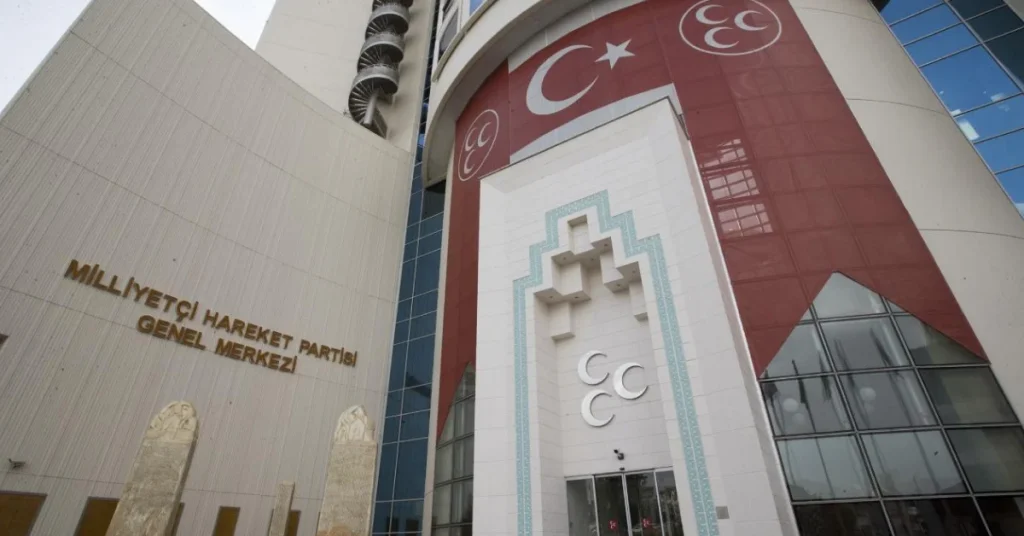 MHP’de 11 il yönetimi feshedildi