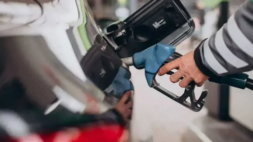 Motorin yeniden zamlanıyor
