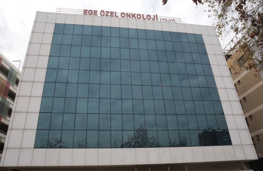 30 yılı aşkın süredir onkoloji alanında İzmir ve Ege Bölgesine