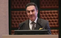 Prof. Dr. Zakir Avşar: ABD NATO'dan çekilebilir mi?