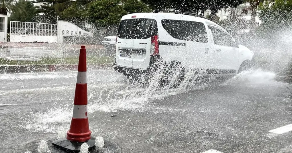 Meteoroloji'den 13 il için kuvvetli yağış uyarısı