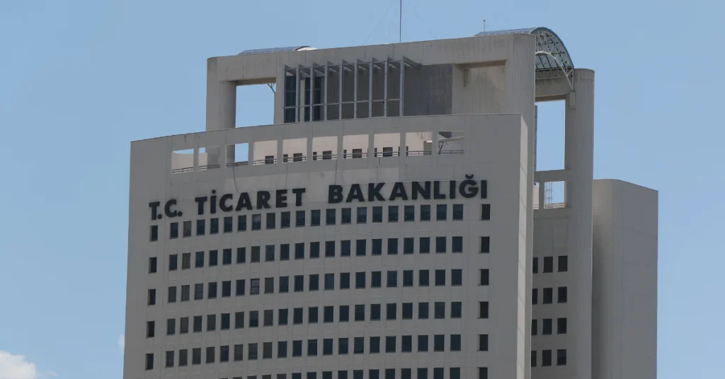 Ticaret Bakanlığı'ndan otomotiv devine 863 milyon lira ceza