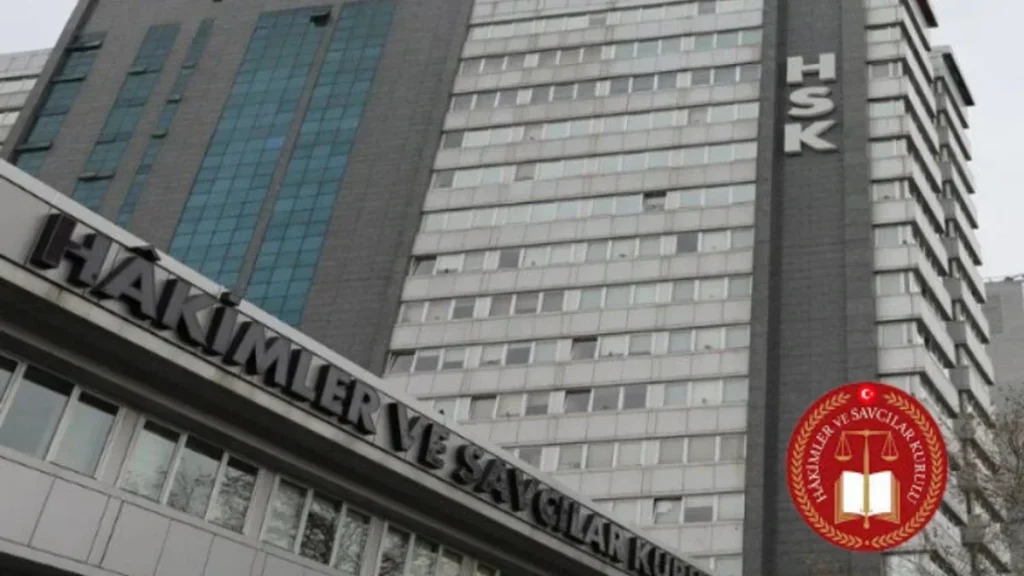 Binlerce hakim ve savcının görev yeri değişti
