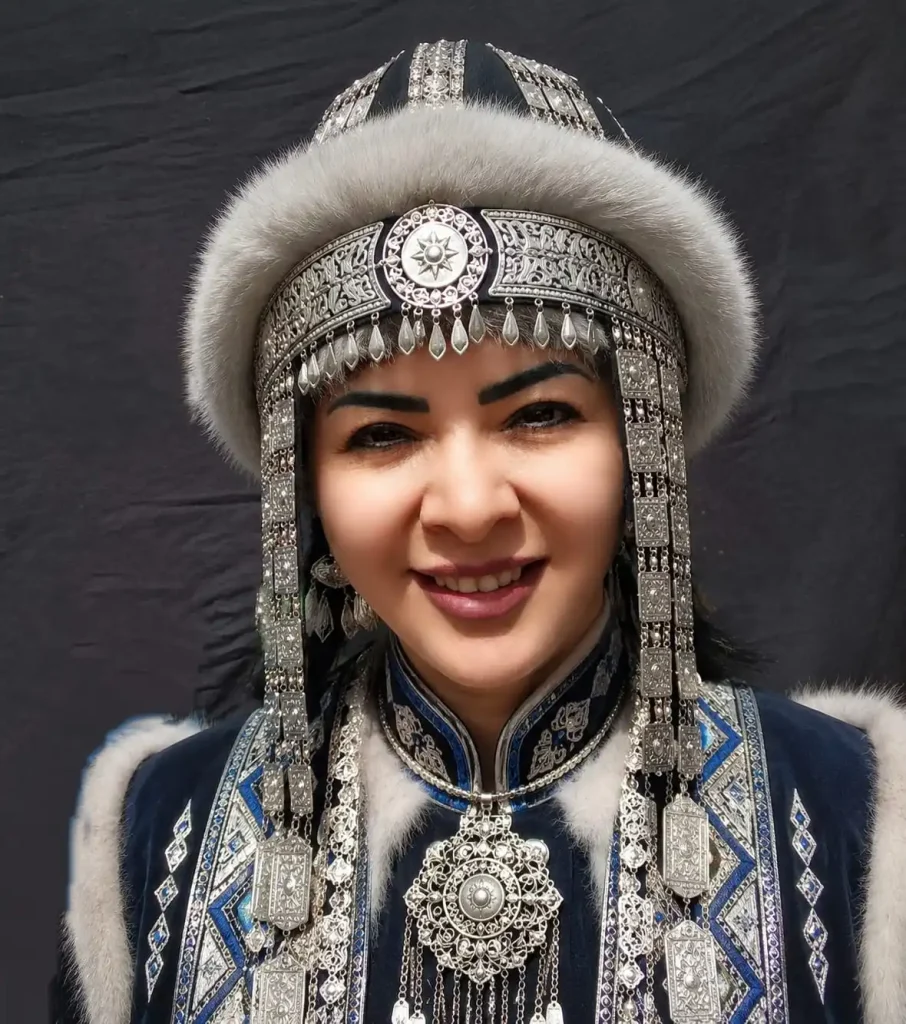 Eğitimci Hayat Aras: Orhun’dan Tuva’ya: Taştan Türküye, Yazıttan Ezgiye