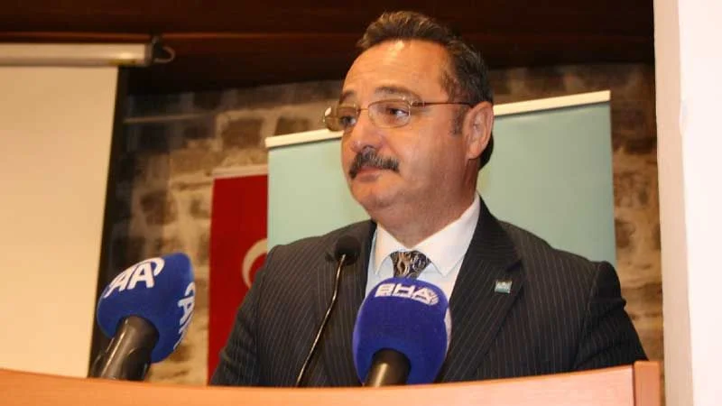 Ekranın diğer tarafında da bir insan var