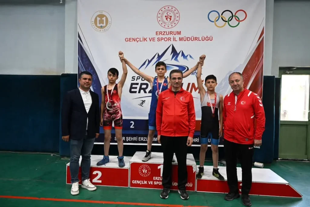 Erzurum'da Minikler Güreş İl Seçmeleri tamamlandı