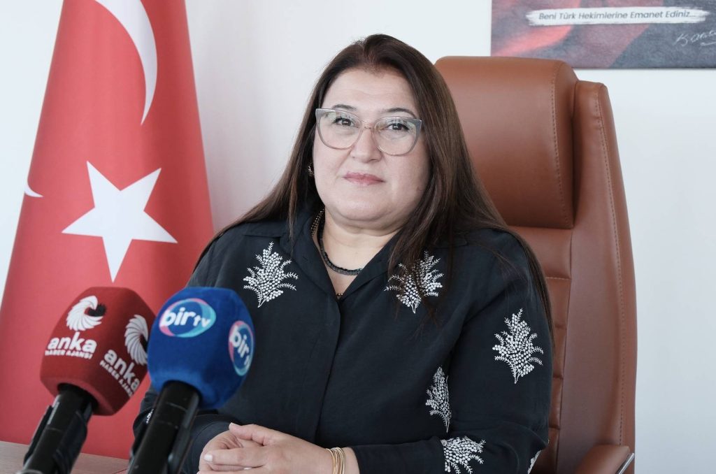 Hekim Birliği Sendikası Genel Başkanı Hatice Çerçi Balcı, sendikaya kayyım
