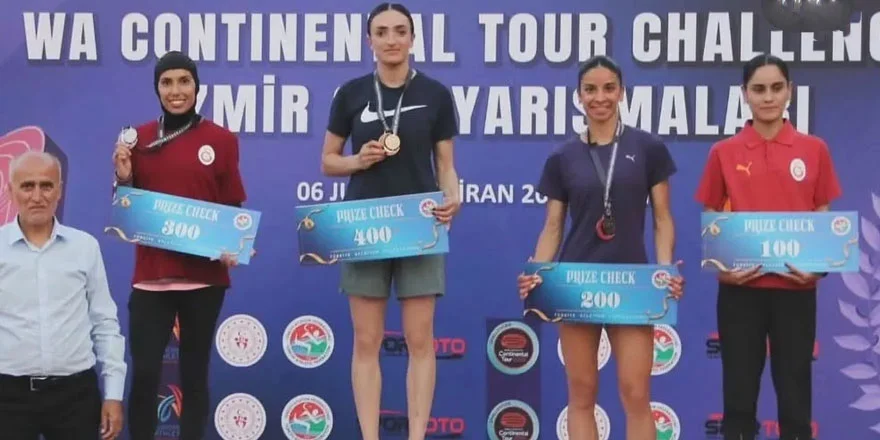 Karslı Milli Atlet Tuğba Toptaş İzmir'de fırtına gibi esti