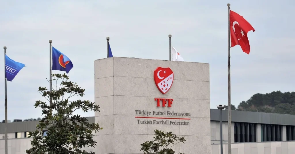 PFDK kararları açıklandı: Kulüplere ceza yağdı