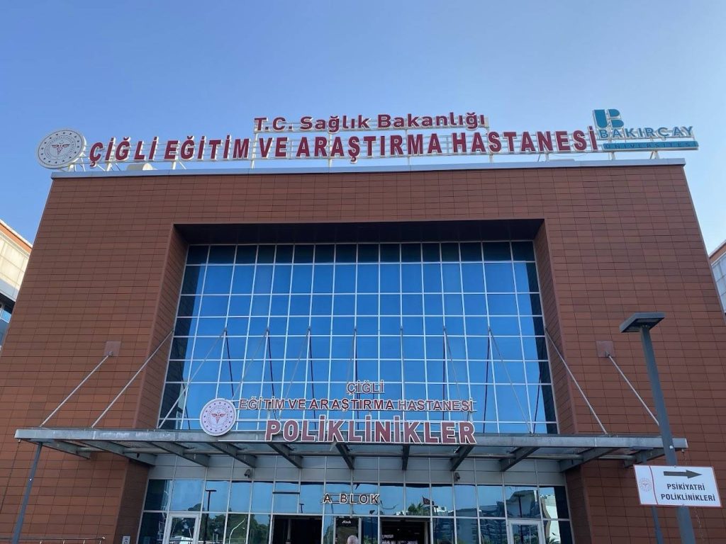 İzmir’de yerel bir haber sitesi, bir siyasi partinin Çiğli İlçe