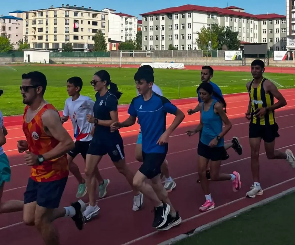GSB spor okullarında atletizm coşkusu sürüyor