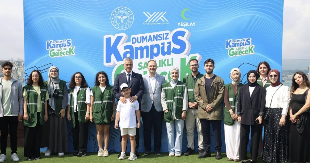 Sağlık Bakanı Memişoğlu, Türkiye'de 8 milyar paket sigara satıldığını, kişi