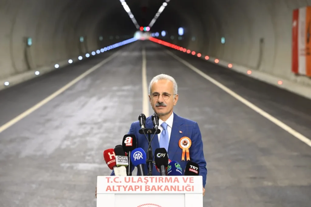 Çamlıhemşin Tüneli yıllık 772 milyon lira tasarruf sağlayacak