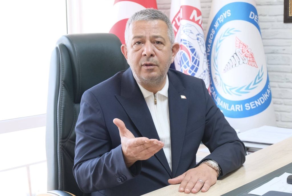 Demokratik Sağlık Sen Genel Başkanı Togan Demircan, son günlerde sağlık