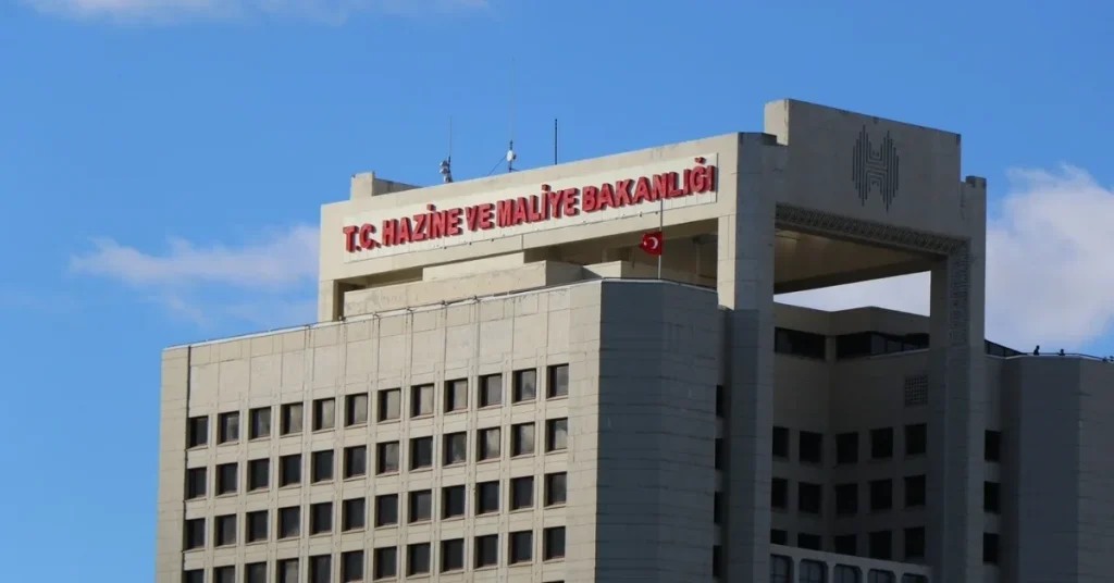 Hazine ve Maliye Bakanlığından Bakan Şimşek hakkında çıkan iddialara yanıt