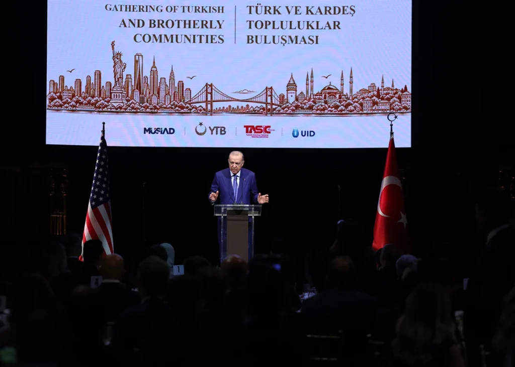 Müslümanlardan entegre olmaları değil, asimile olmaları bekleniyor