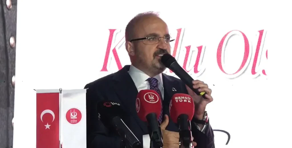 Terörsüz Türkiye'yi geleceğimize bırakacağımız en büyük emanet olarak görüyoruz