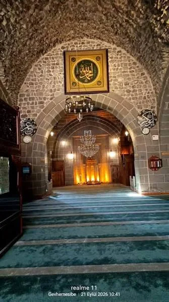 Ali Ağa Camii geçmişten günümüze uzanıyor