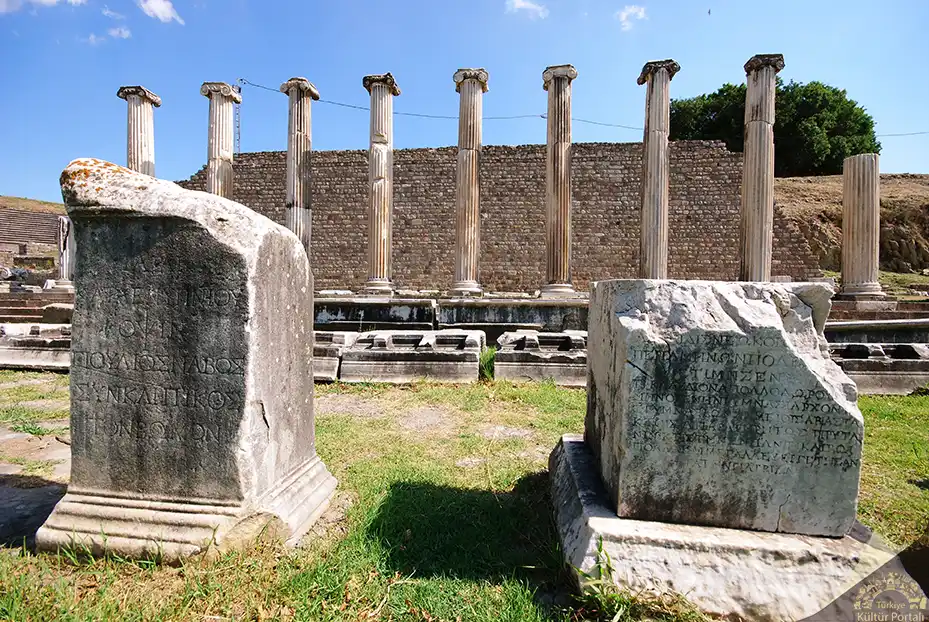 Bergama'da uygarlıkların izleri bir arada