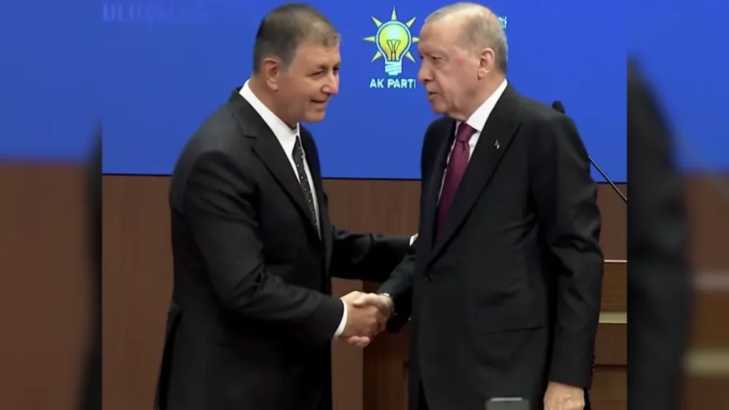 Cemil Tugay AK Parti’ye katıldı