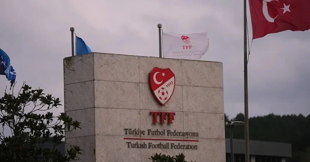 Millî takım, hakemler ve yayın ihalesi